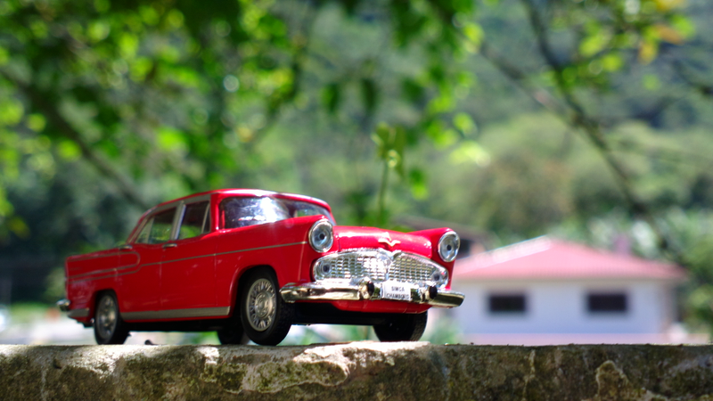 Illustration for article titled Feijoada Friday - Eu vou ser o melhor, à bordo de um Simca Chambord!